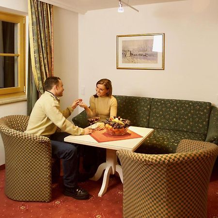 סאלפלדן אם שטיינרן מיר Hotel Schoerhof חדר תמונה