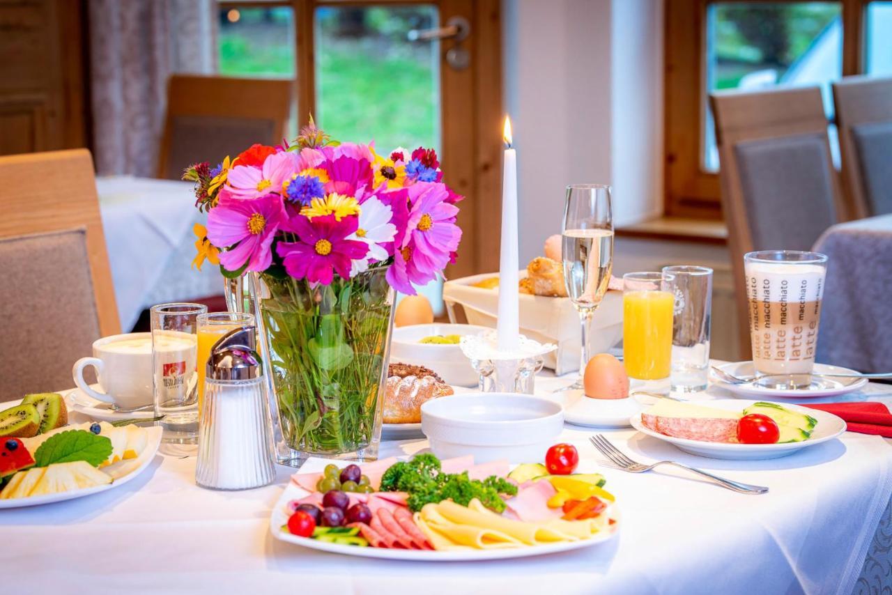 סאלפלדן אם שטיינרן מיר Hotel Schoerhof מראה חיצוני תמונה