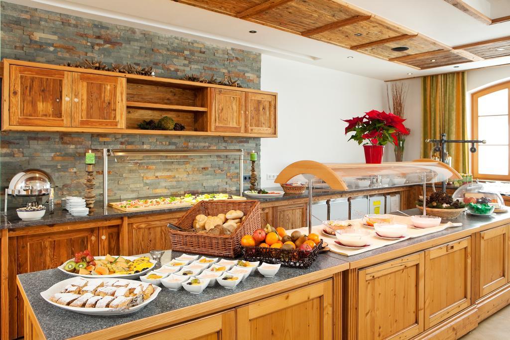 סאלפלדן אם שטיינרן מיר Hotel Schoerhof מראה חיצוני תמונה