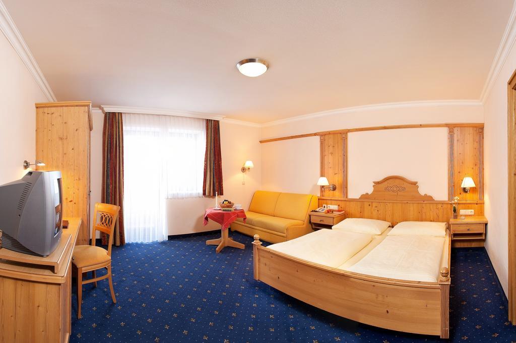 סאלפלדן אם שטיינרן מיר Hotel Schoerhof חדר תמונה