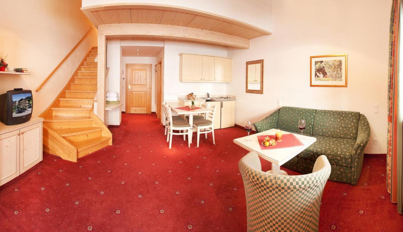 סאלפלדן אם שטיינרן מיר Hotel Schoerhof מראה חיצוני תמונה